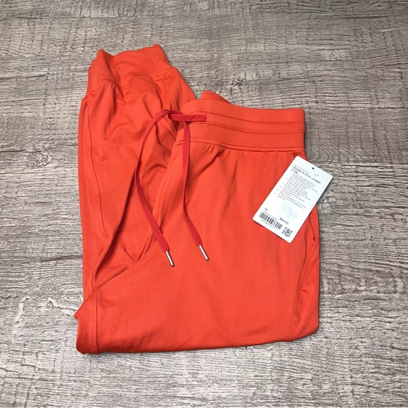 lululemon athletica Pants - NWT Lululemon Ready to Rulu High-Rise Jogger Crop Size 10 /12 RDRK RED ROCK